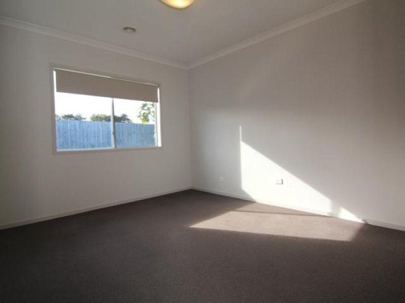 11 Huntingfield Drive, Warrnambool VIC 3280