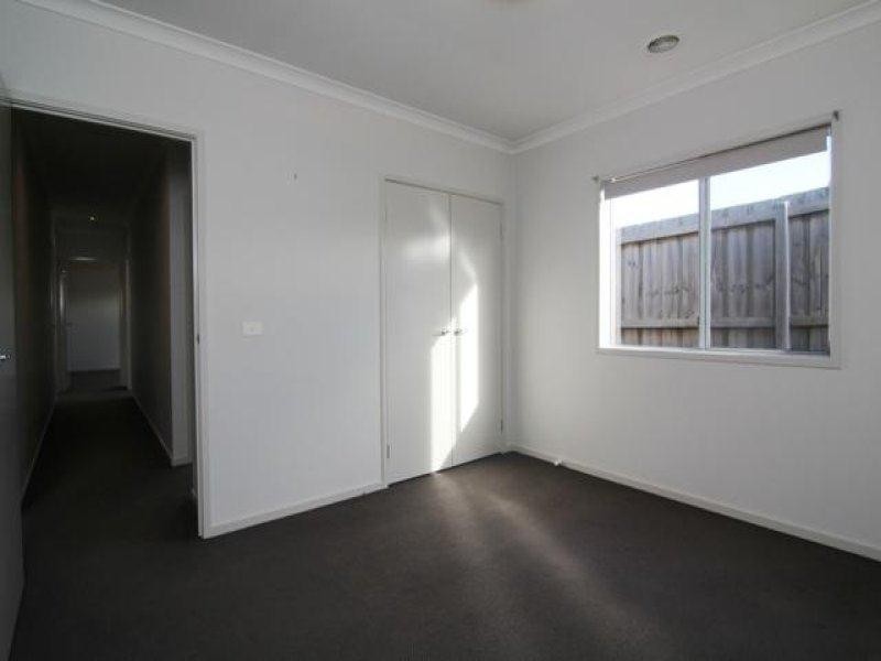 11 Huntingfield Drive, Warrnambool VIC 3280