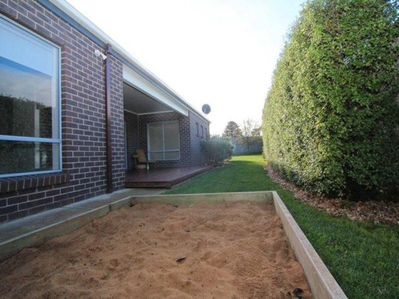 11 Huntingfield Drive, Warrnambool VIC 3280