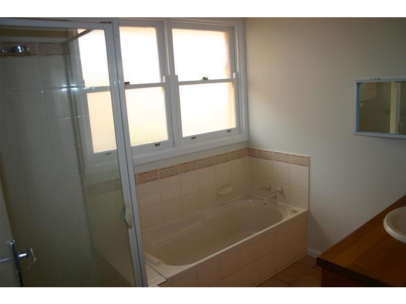 2 Gladstone Street, Warrnambool VIC 3280