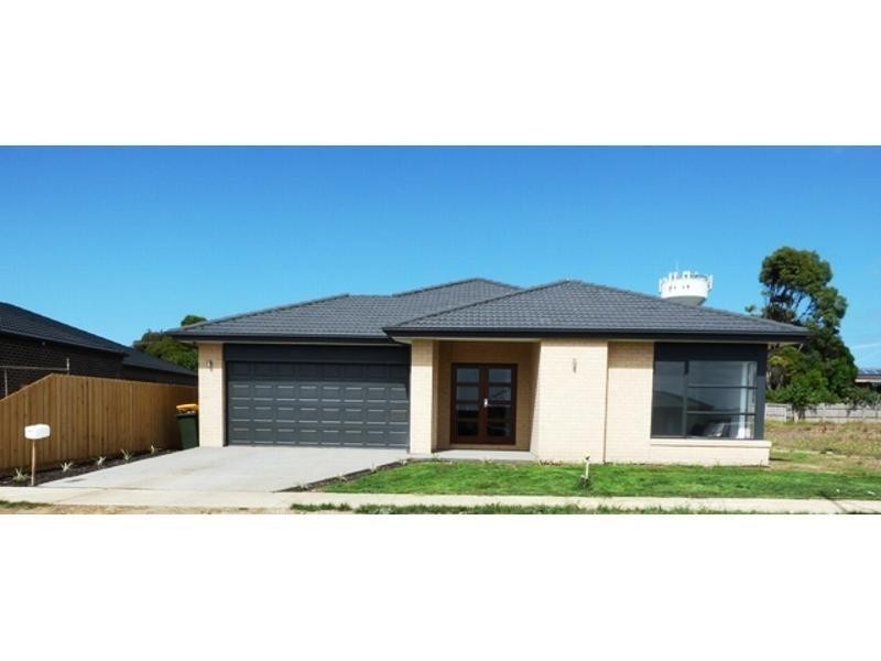 83 Boston Drive, Warrnambool VIC 3280