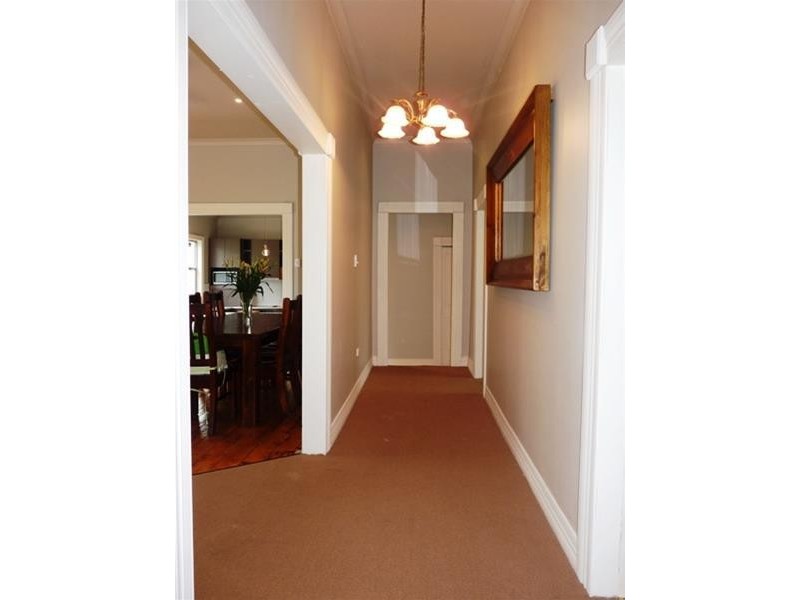 82 Watton Street, Penshurst VIC 3289