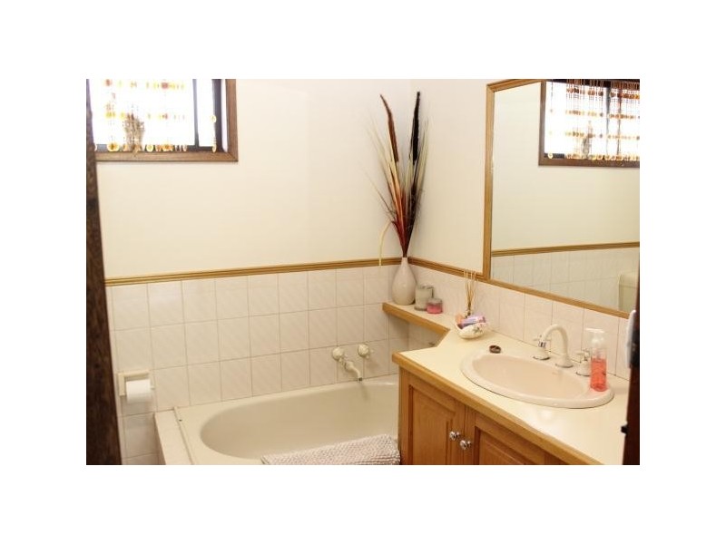 9 Carolyn Crescent, Warrnambool VIC 3280