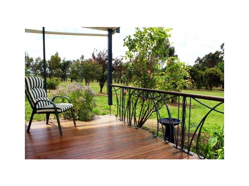 17 Palmer Street, Caramut VIC 3274