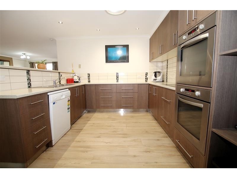 14 Nayler Crescent, Warrnambool VIC 3280