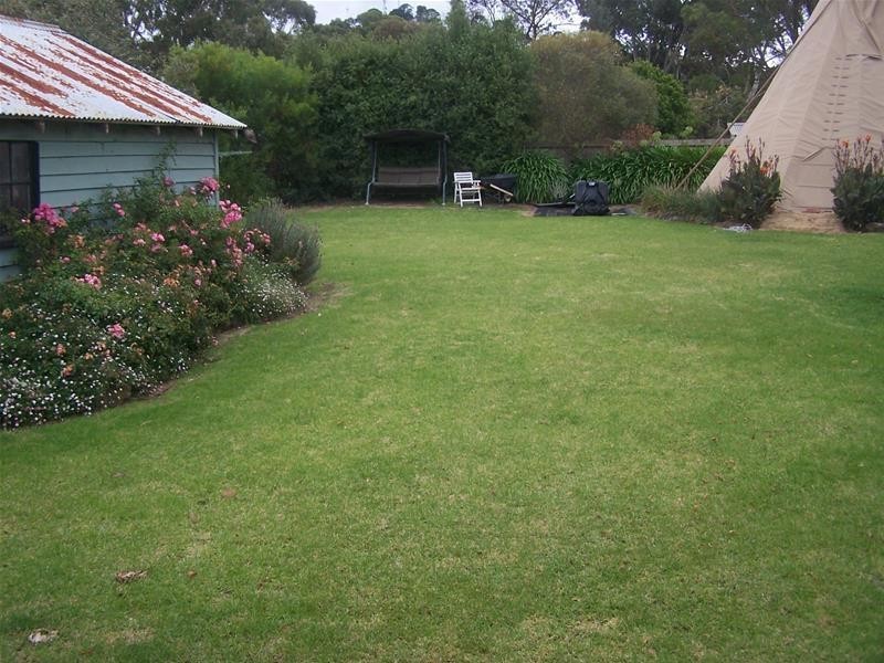 41 Mackinnons Bridge Road, Noorat VIC 3265