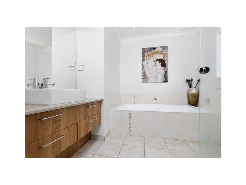 71 Dobson Way, Warrnambool VIC 3280