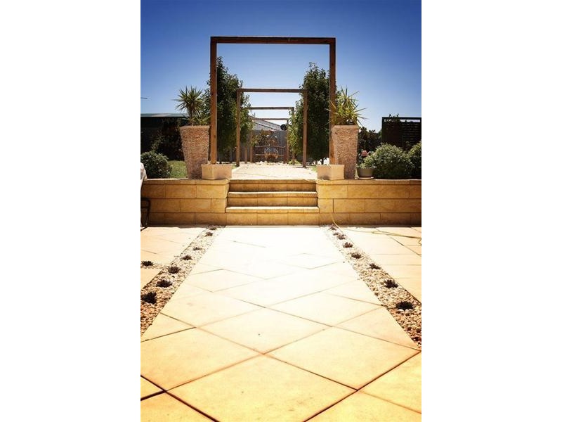 71 Dobson Way, Warrnambool VIC 3280