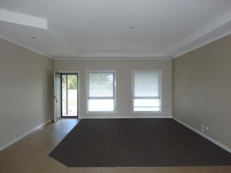 4 Mount Road, Mortlake VIC 3272