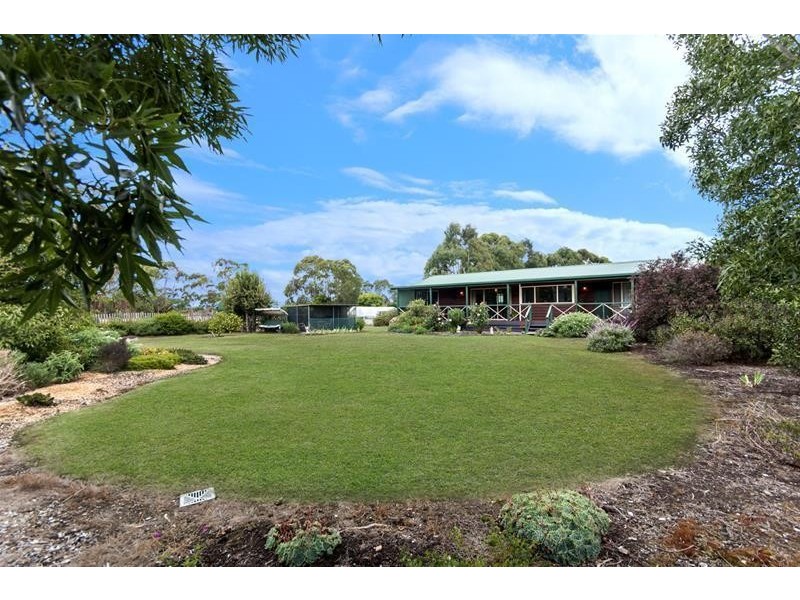 8 Duffy Street, Winslow VIC 3281