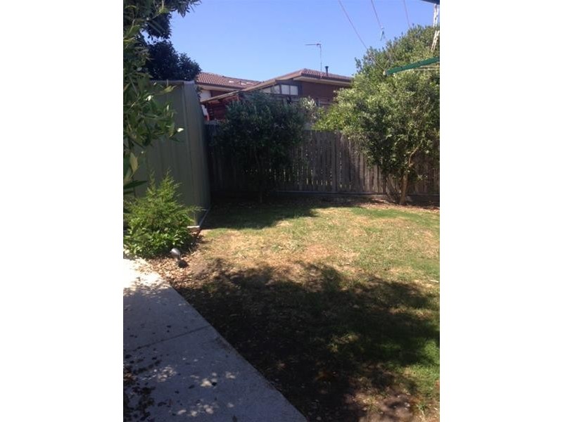 2/15 Ilex Avenue, Warrnambool VIC 3280