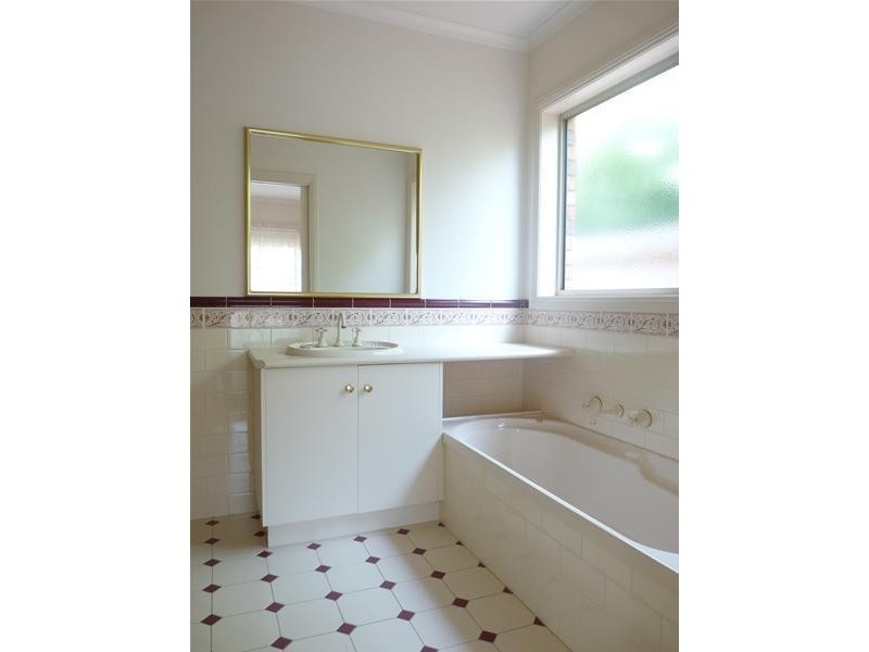 9 Gabreka Court, Warrnambool VIC 3280