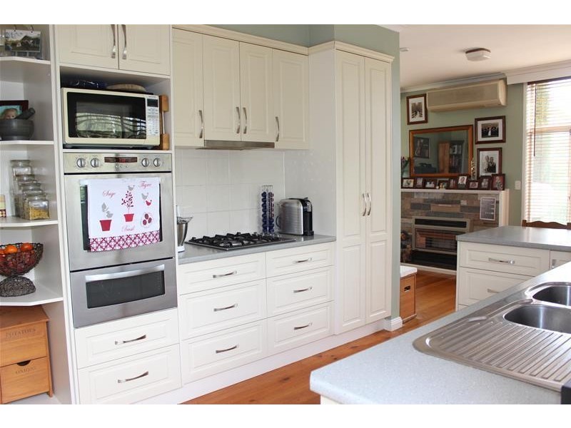 97 Kerr Street, Mortlake VIC 3272