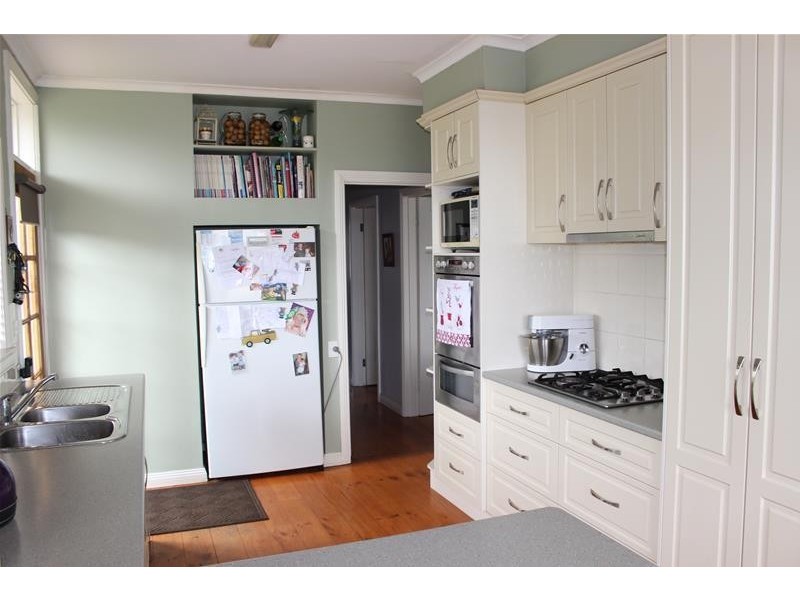 97 Kerr Street, Mortlake VIC 3272