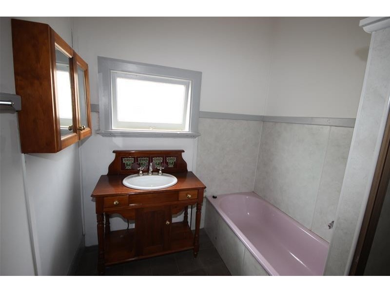 29a Silvester Street, Cobden VIC 3266