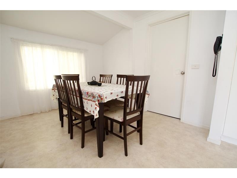 4 Mortlake Road, Warrnambool VIC 3280