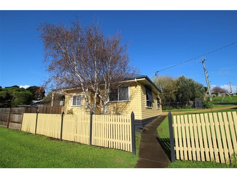 4 Mortlake Road, Warrnambool VIC 3280