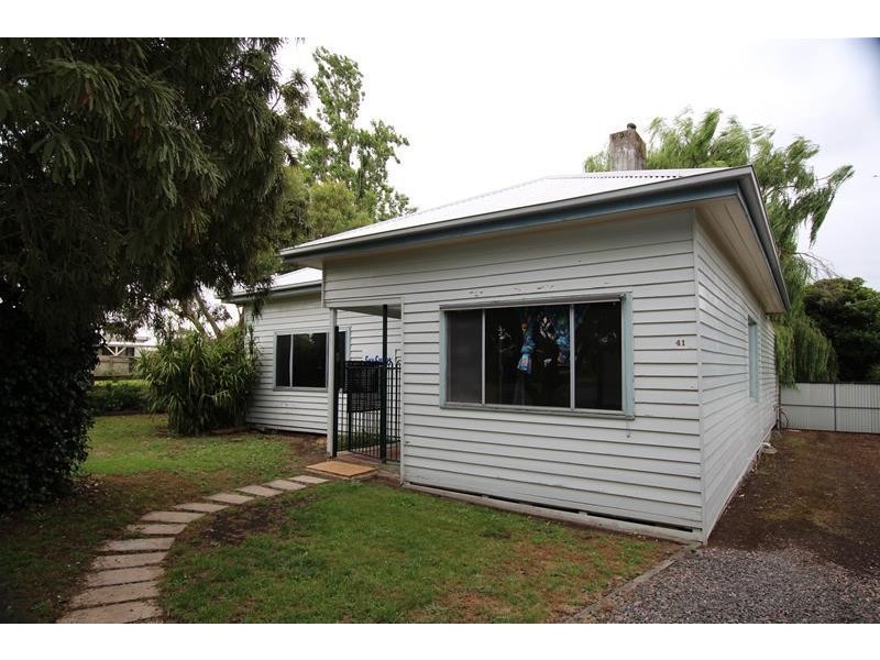 41 McKinnon Street, Terang VIC 3264