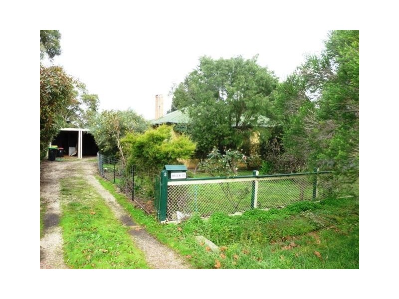 3 Hood Avenue, Mortlake VIC 3272