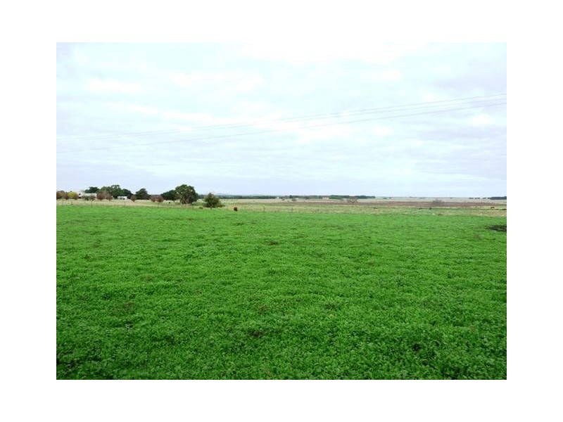 3 Hood Avenue, Mortlake VIC 3272