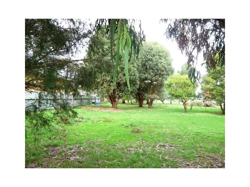 3 Hood Avenue, Mortlake VIC 3272