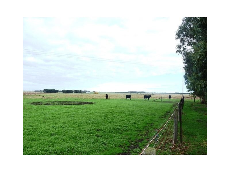 3 Hood Avenue, Mortlake VIC 3272