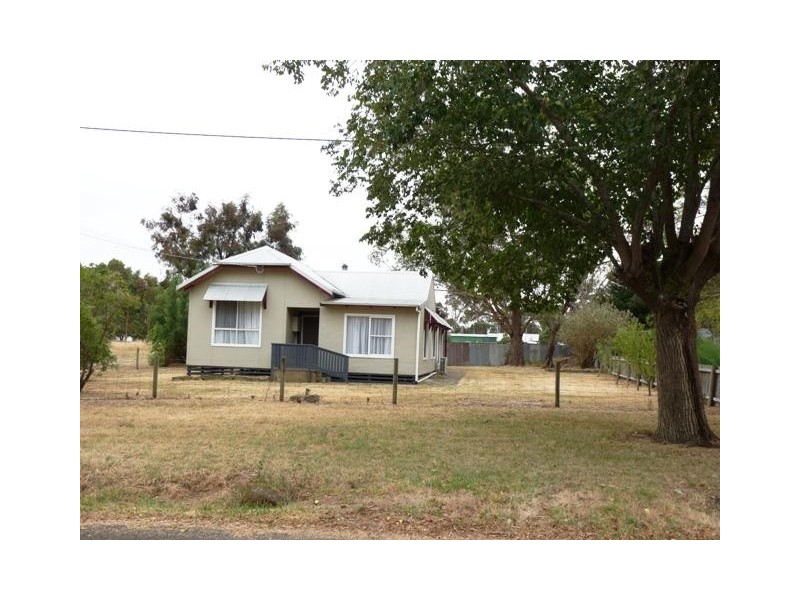 27 Ritchie Rental Street, Caramut VIC 3274