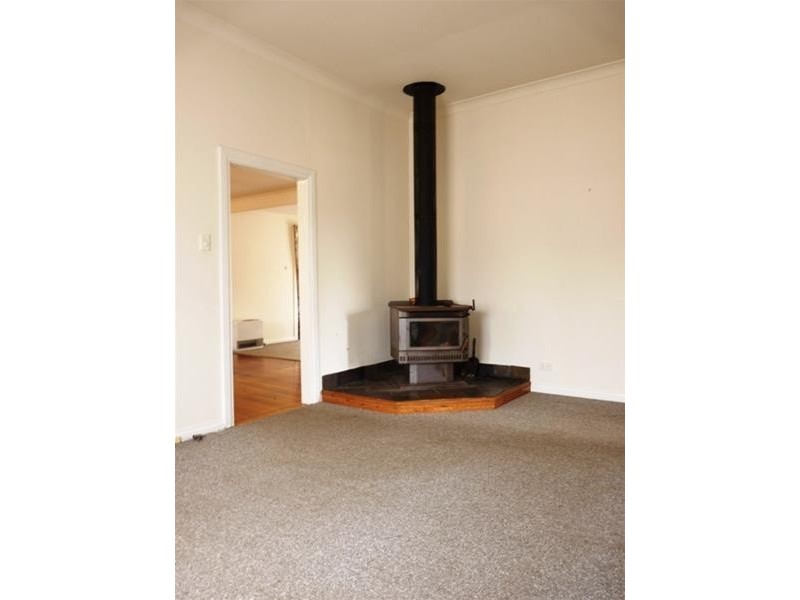 27 Ritchie Rental Street, Caramut VIC 3274