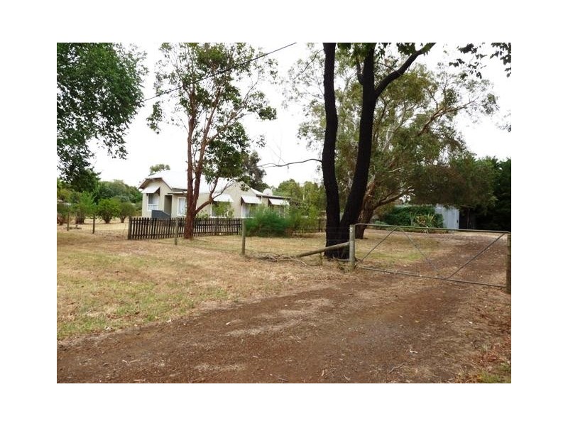 27 Ritchie Rental Street, Caramut VIC 3274