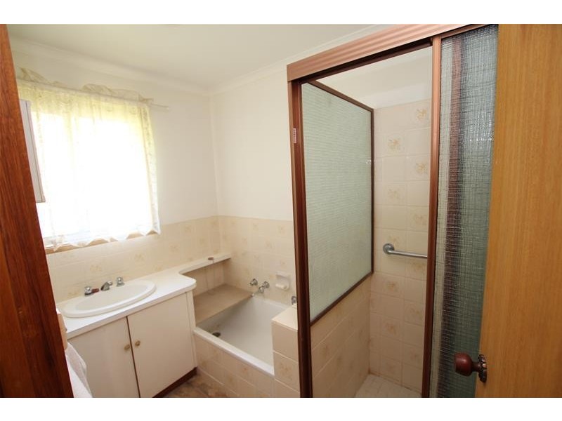 2/27 Grey Street, Terang VIC 3264