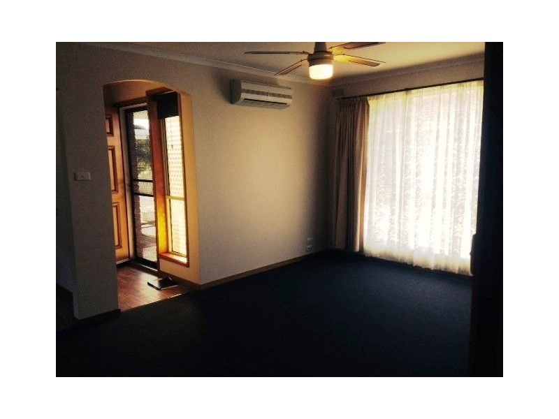 2/27 Grey Street, Terang VIC 3264