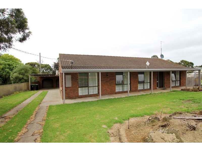 6 School Road, Panmure VIC 3265