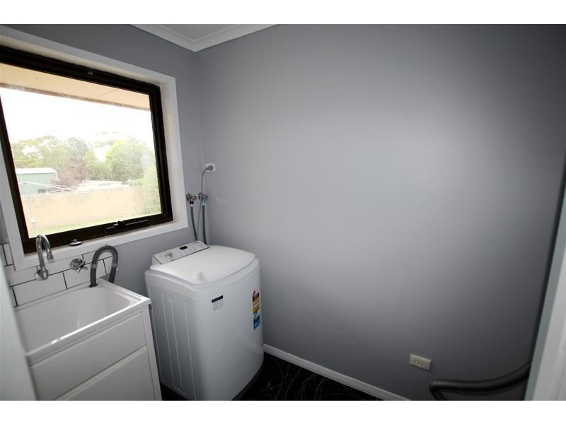 6 School Road, Panmure VIC 3265