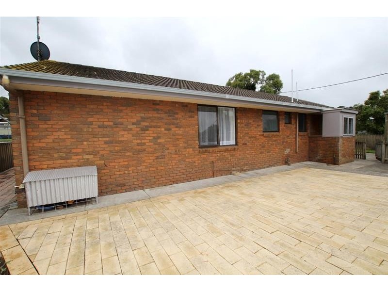 6 School Road, Panmure VIC 3265