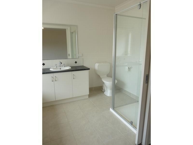 15 Clarke Street, Allansford VIC 3277