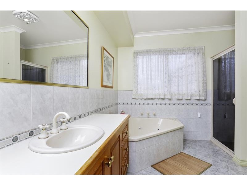 15 Steeple Court, Warrnambool VIC 3280