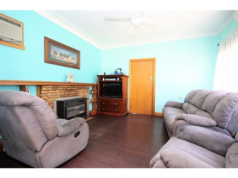 80 Darlington  Road, Mortlake VIC 3272