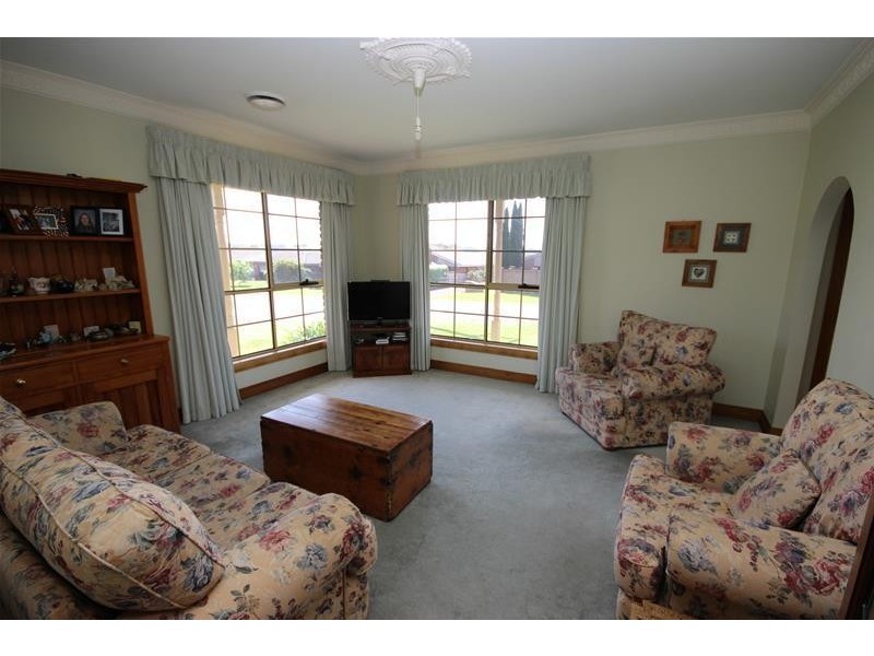 1 Kagoola Avenue, Warrnambool VIC 3280