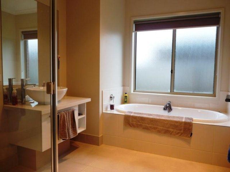 16 Gavin Street, Warrnambool VIC 3280