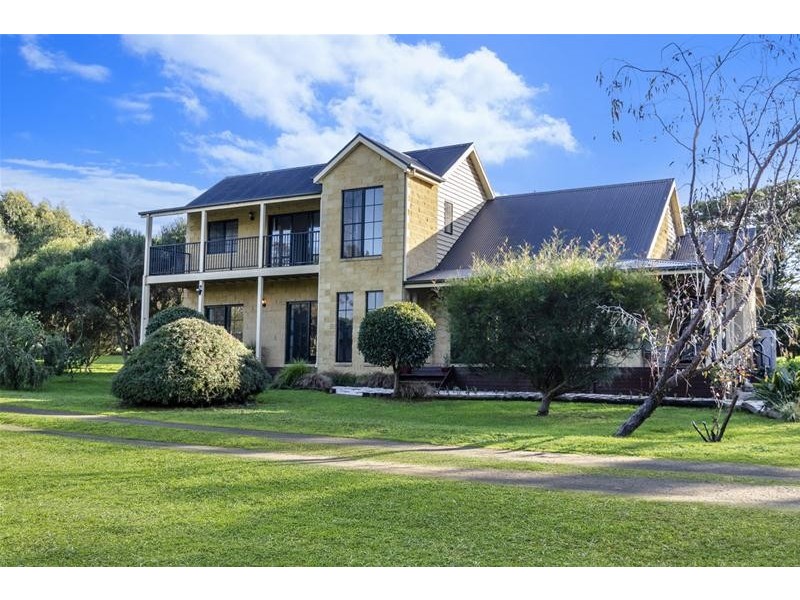 28 Douglas Lane, Illowa VIC 3282