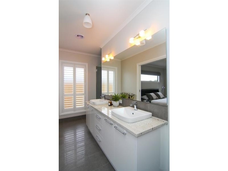 24 Wangoom Road, Warrnambool VIC 3280