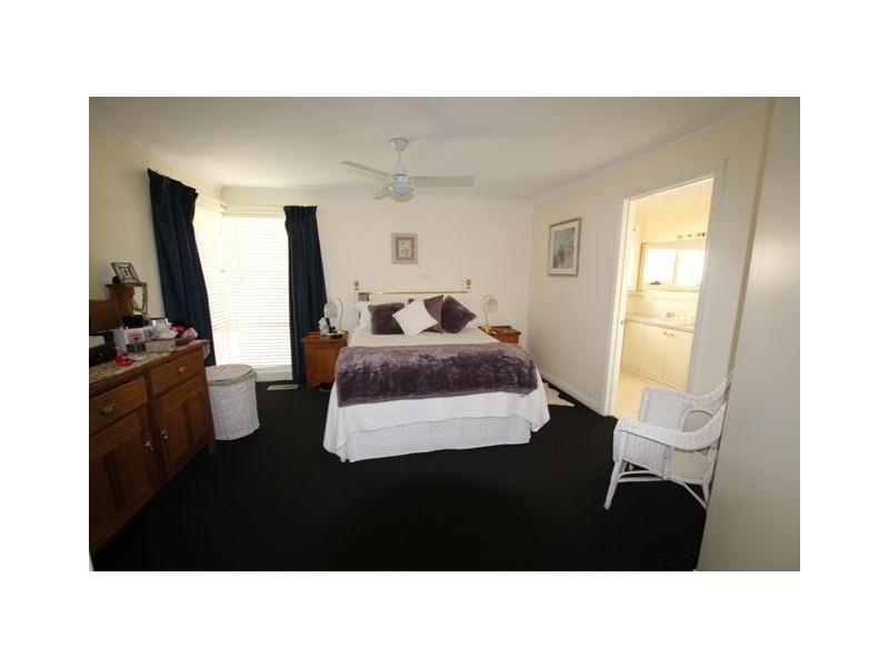 8 Dobson Way, Warrnambool VIC 3280