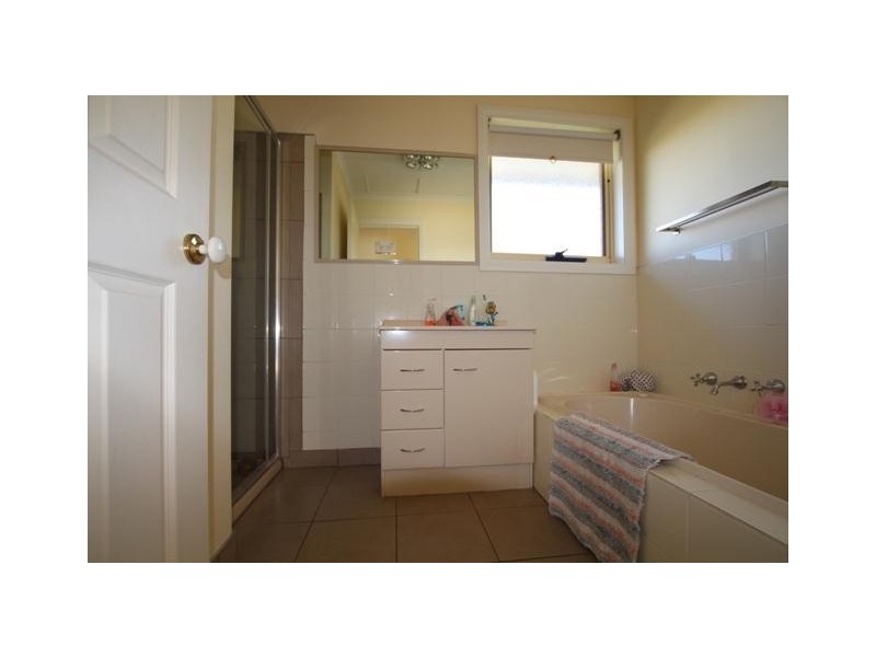 8 Dobson Way, Warrnambool VIC 3280