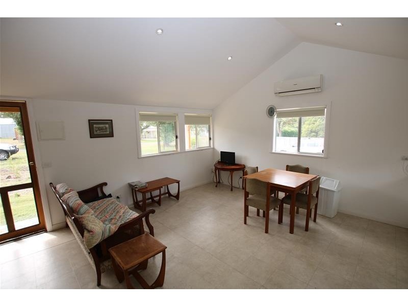 14 Ritchie Street, Caramut VIC 3274