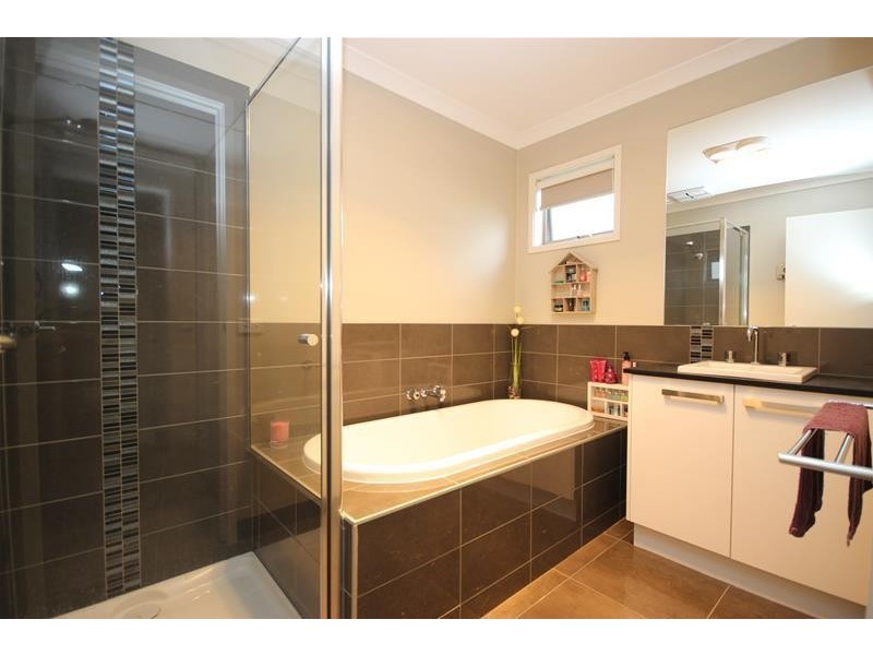 14 Nine Mile Creek Road, Koroit VIC 3282