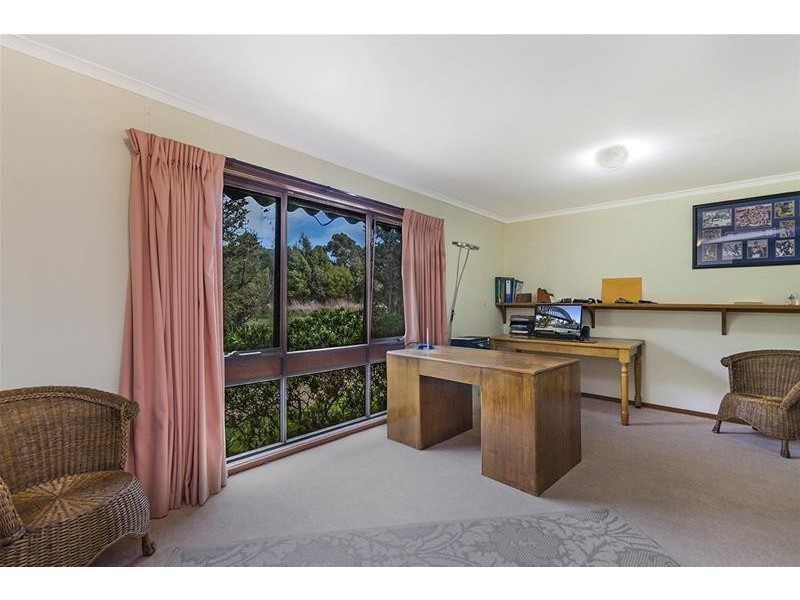 252 McKenzies Road, Bushfield VIC 3281