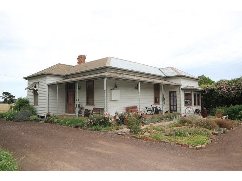 18 Terang – Mortlake Road, Noorat VIC 3265