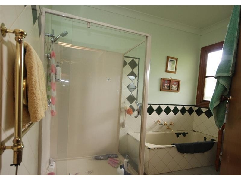 18 Terang – Mortlake Road, Noorat VIC 3265