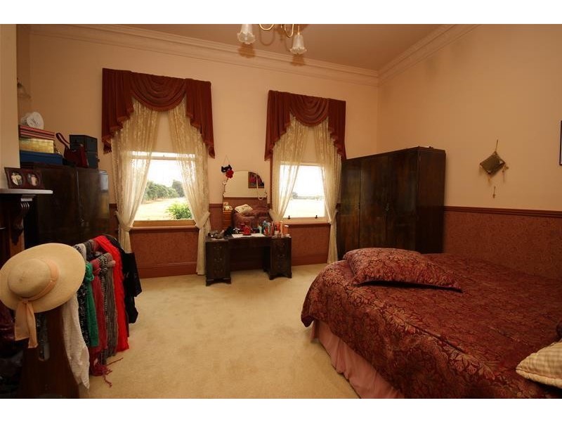 18 Terang – Mortlake Road, Noorat VIC 3265