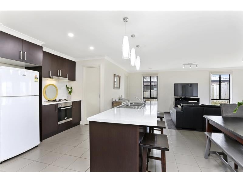 32 Dennington Rise, Warrnambool VIC 3280